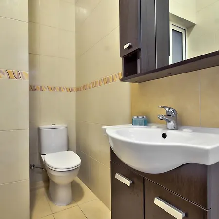 Few Minutes Off Tigne Point Apartamento